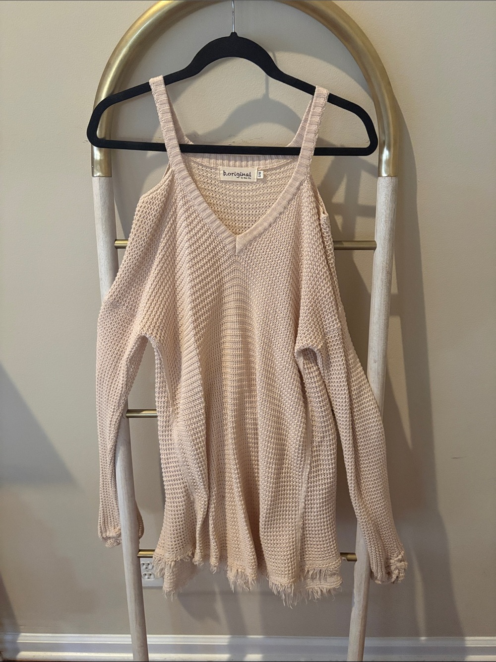 Cold-Shoulder V-Neck Waffle Knit Sweater - Cream